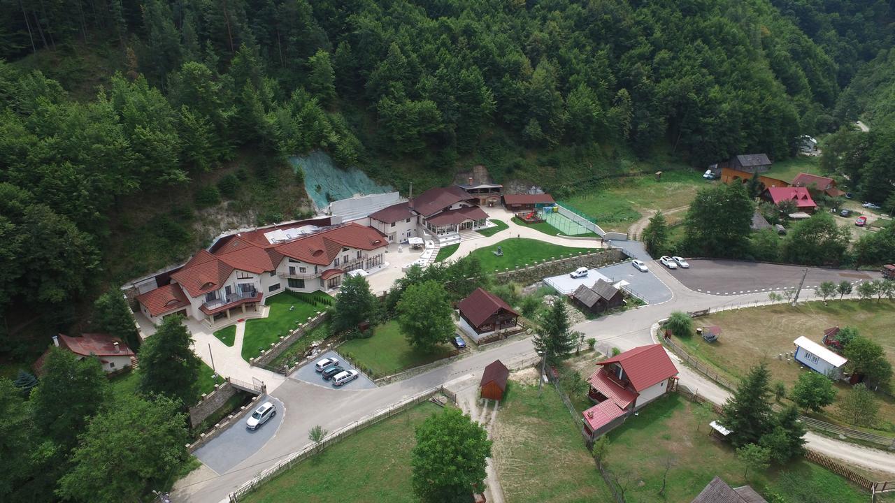 Pensiunea Perla Martiniei Nsd Exteriér fotografie