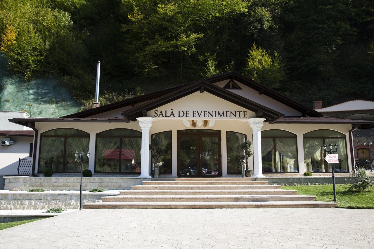 Pensiunea Perla Martiniei Nsd Exteriér fotografie